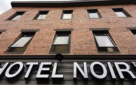 Hotel Noir
